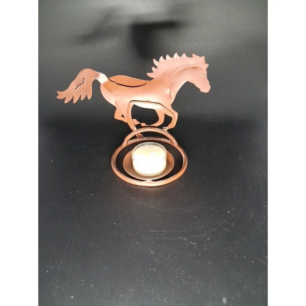 Small metal horse 5